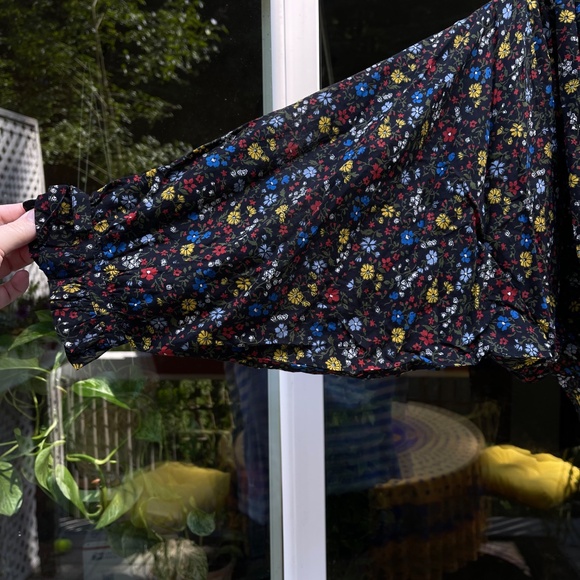 Doen Floral Blouse - Picture 6 of 9